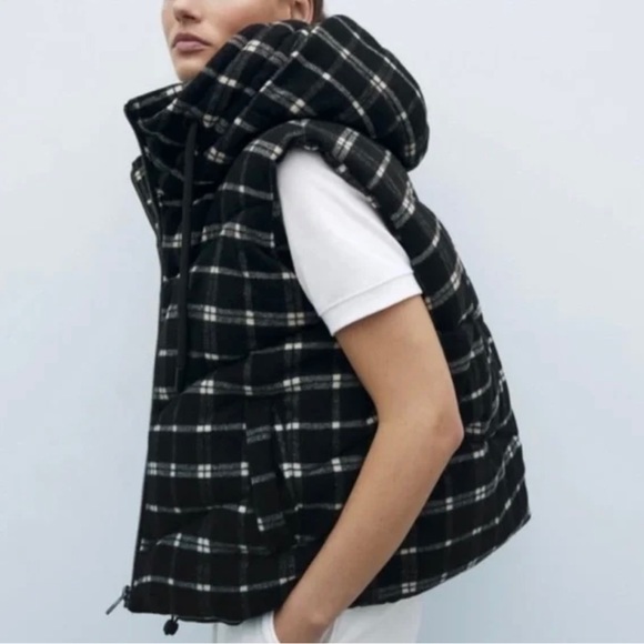 ZARA Plaid Quilted Puffer Vest - Picture 2 of 5